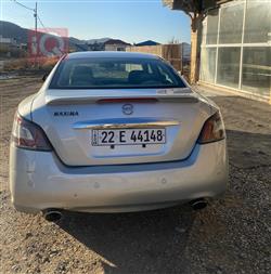 Nissan Maxima